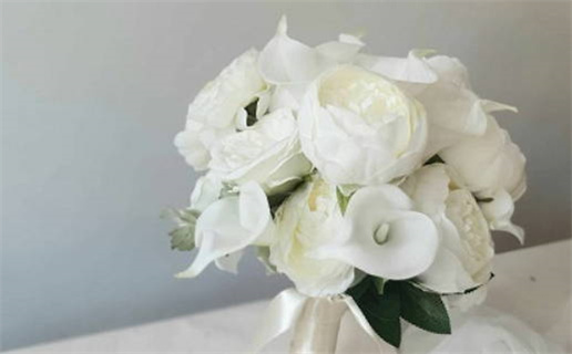 2025年农历闰六月初二结婚好吗 今日办婚礼好吗